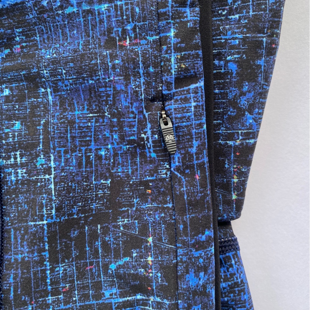 Lululemon Keep Your Form Tight 25" Length size 8 - Picture 6 of 7